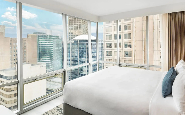 Delta Hotels by Marriott Vancouver Downtown Suites