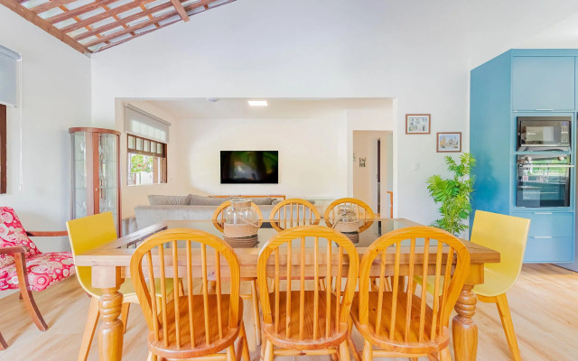 GB77 Ótima Casa 5 Quartos com Piscina e Churrasqueira - Guarajuba