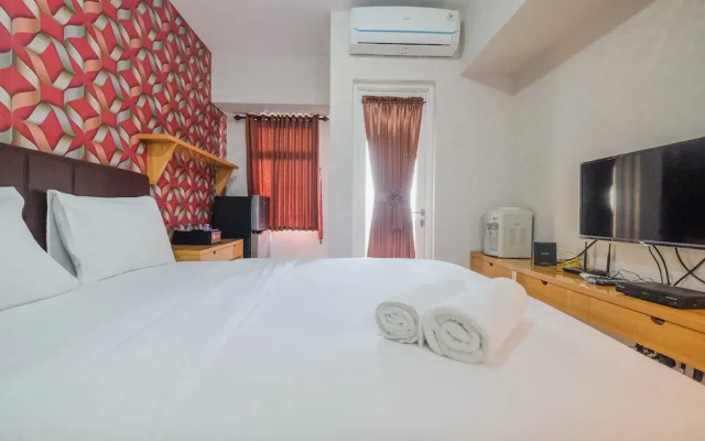 Elegant Studio Room The Springlake Summarecon Apartment