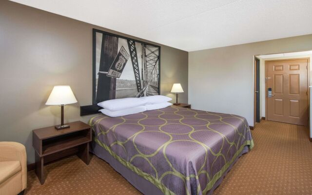 Super 8 By Wyndham Branson/Andy Williams Theater