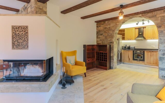 Luxurious Villa in Tyrol Near the Lake
