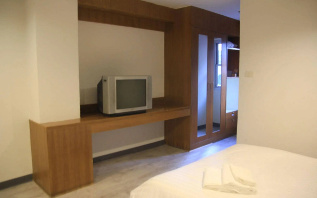 OYO 437 Hostel Na Nara