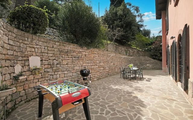 Villa Schlosser Lake Front & Private Pool