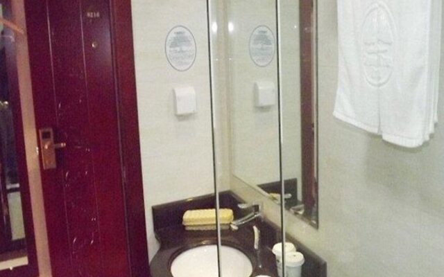 GreenTree Inn Shandong Weihai Rushan Century Avenue Express Hotel