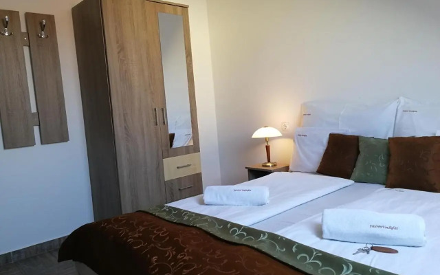 Napraforgó Vendégház