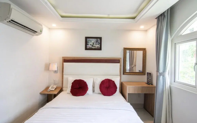 Diamond Hotel
