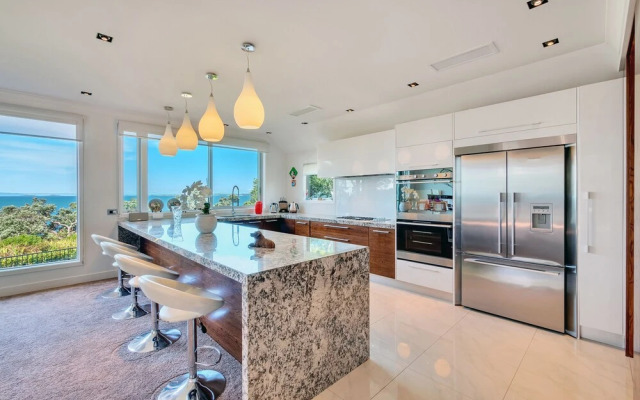 Elegant Sea-View Villa on the Northshore