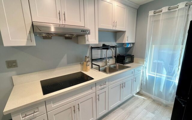 Quintessence ApartHotel