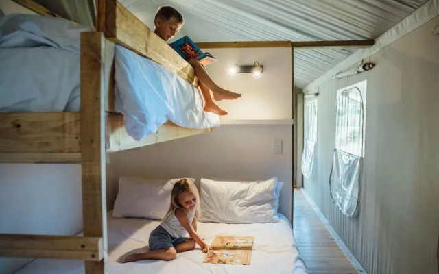 AfriCamps at Doolhof- Glamping