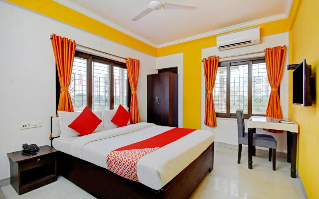 OYO 79874 Rr Residency