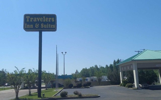 Traveler Inn and Suites