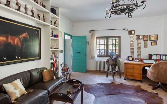 Scenic Apartment in Rome near Lago di Martignano