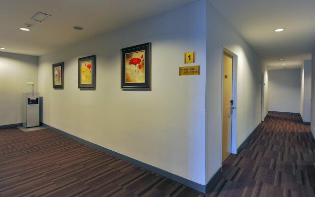 U Pac Hotel