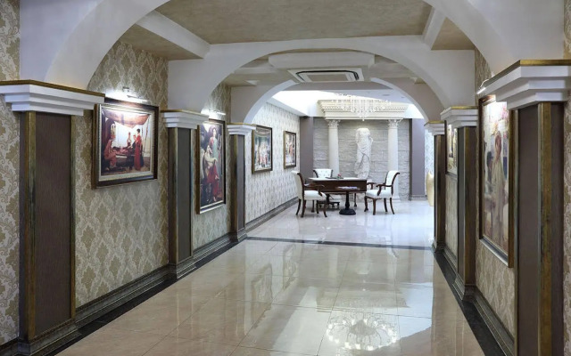 Golden Lake Hotel