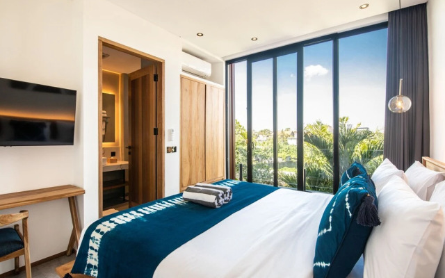 New Brawah 5 BR Villa 200m to Finns Beach Club