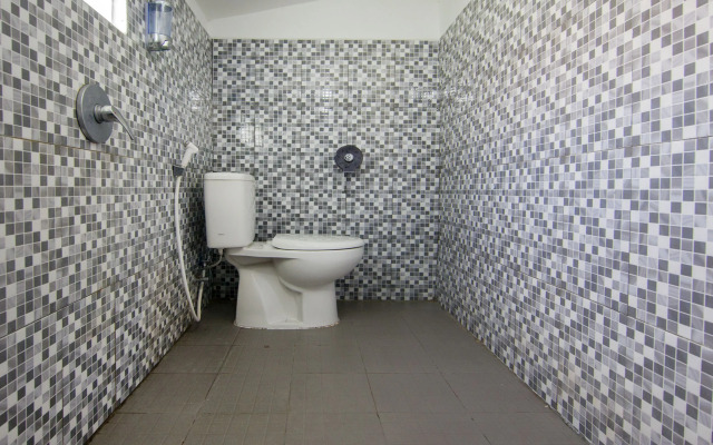 Dg Inn by OYO Rooms
