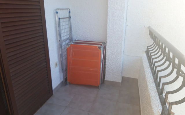 Cr191 second floor apartment