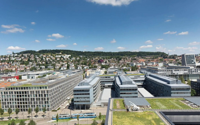 Renaissance Zürich Tower Hotel