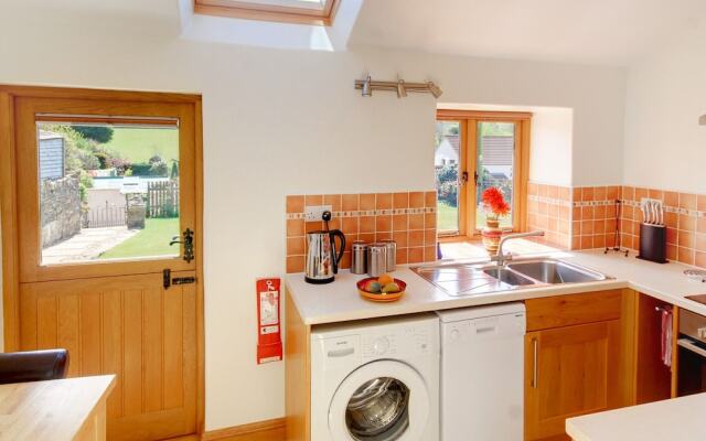 Romantic Holiday Home in Croyde Near Beach