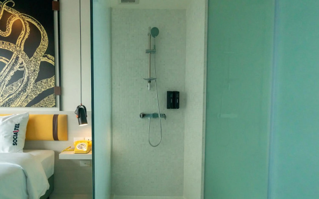 SocialTel Koh Samui