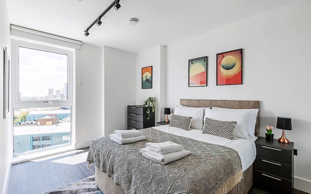 Luxurious West London Apartment