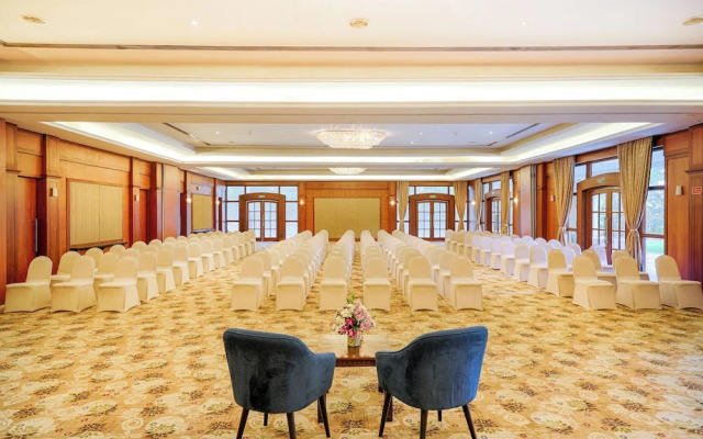 Club Mahindra Golden Landmark