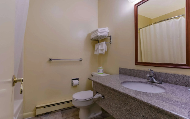 Rodeway Inn & Suites