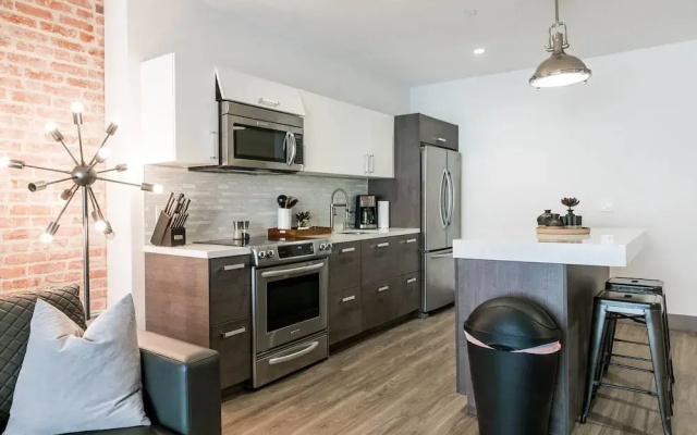 Historic Remodel 1-Bedroom in Prime DTLA Location!