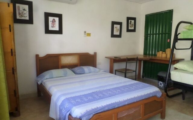 Hostal Acuarius