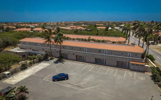 1br1ba Condo in Amazing Location Wacamaya Condos