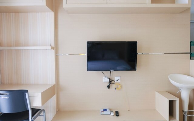 Good Deal Studio Apartment At Parahyangan Residence