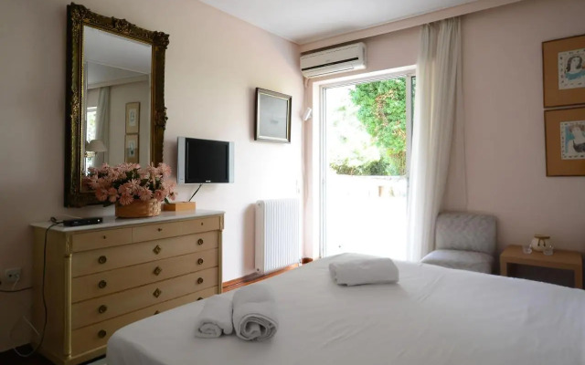 Luxury Apartment Demokratias