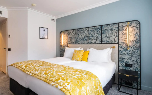 One One Bangkok Hotel