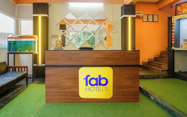 Fabhotel Galaxy Grand