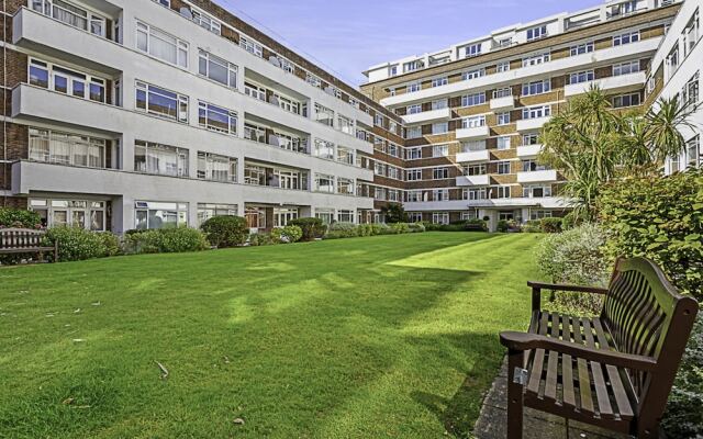 1-bed London Bliss: Putney Gem