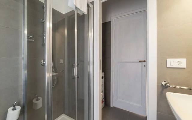 Spacious flat near to Central Rome