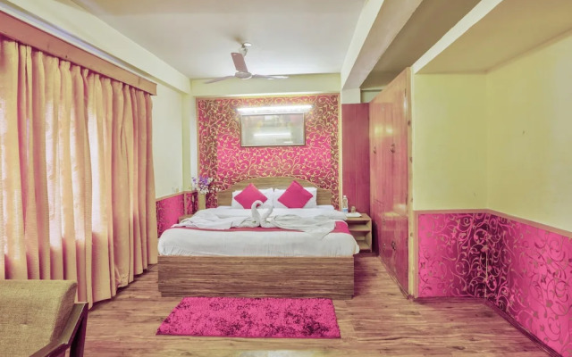 Hotel Monarch Residency Manali