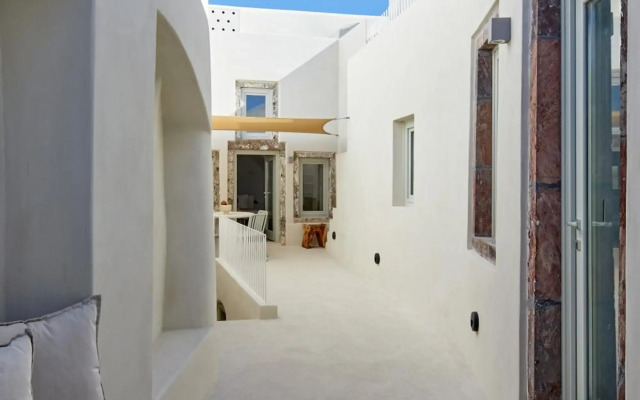 Thiro Villas Santorini