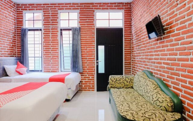 Oyo 437 Hnr Homestay Syariah