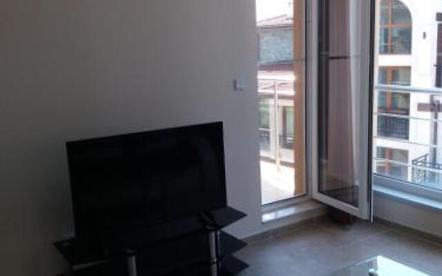 Golden Sea View Apartments 1