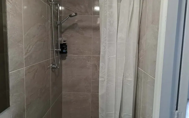 2 Double 5 Single 2 Sofa Beds Suite 1