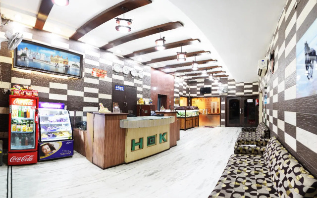 OYO 2130 Hotel HK Continental