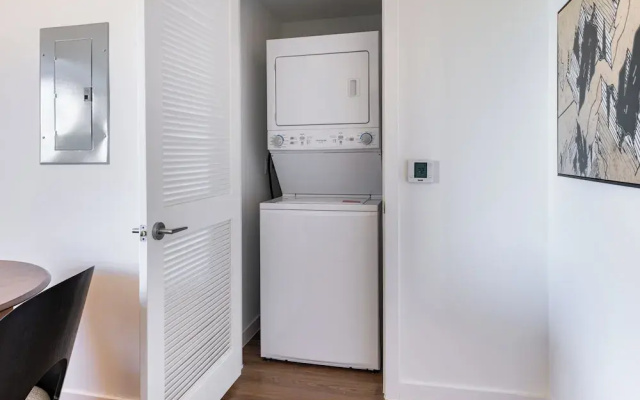 Landing Apartments - Pompano Beach