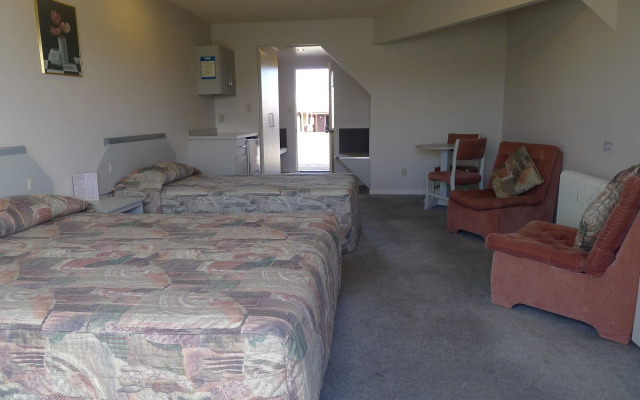 The Village Inn Hotel