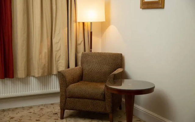 The Ladbrooke Hotel