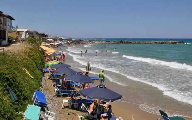 Pan Asia Seaview Apartment 2