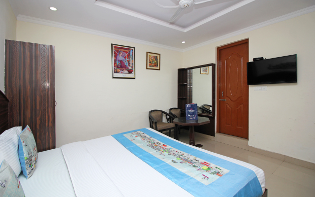 OYO 4205 Hotel Anuj Regency