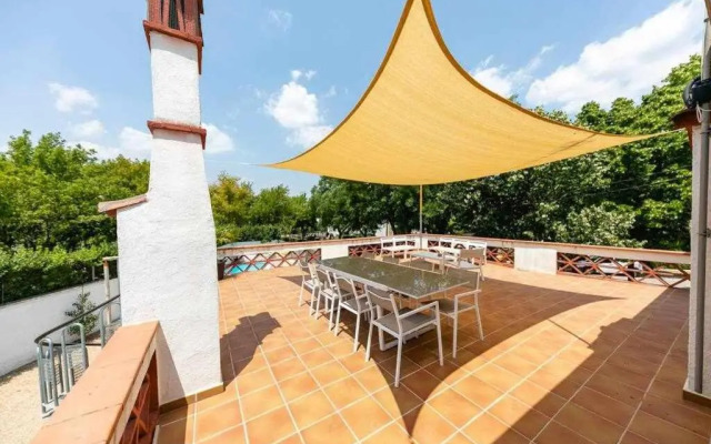 Newly renovated room w Pool y BikeParking