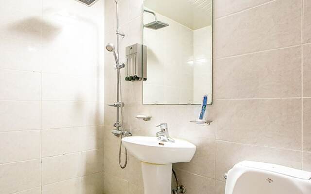 Helia Hotel