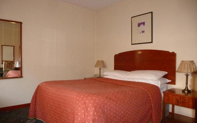Somerton House Hotel
